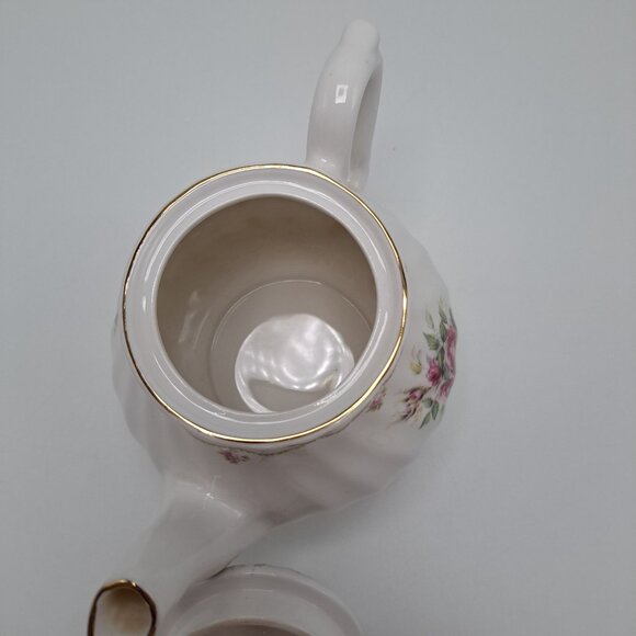 Golden Crown Fine Bone China Teapot With Pink Roses & Gold Trim - Picture 9 of 15